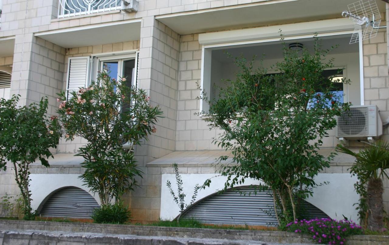 Next Door Apartment Maro & Ivan Njivice Extérieur photo
