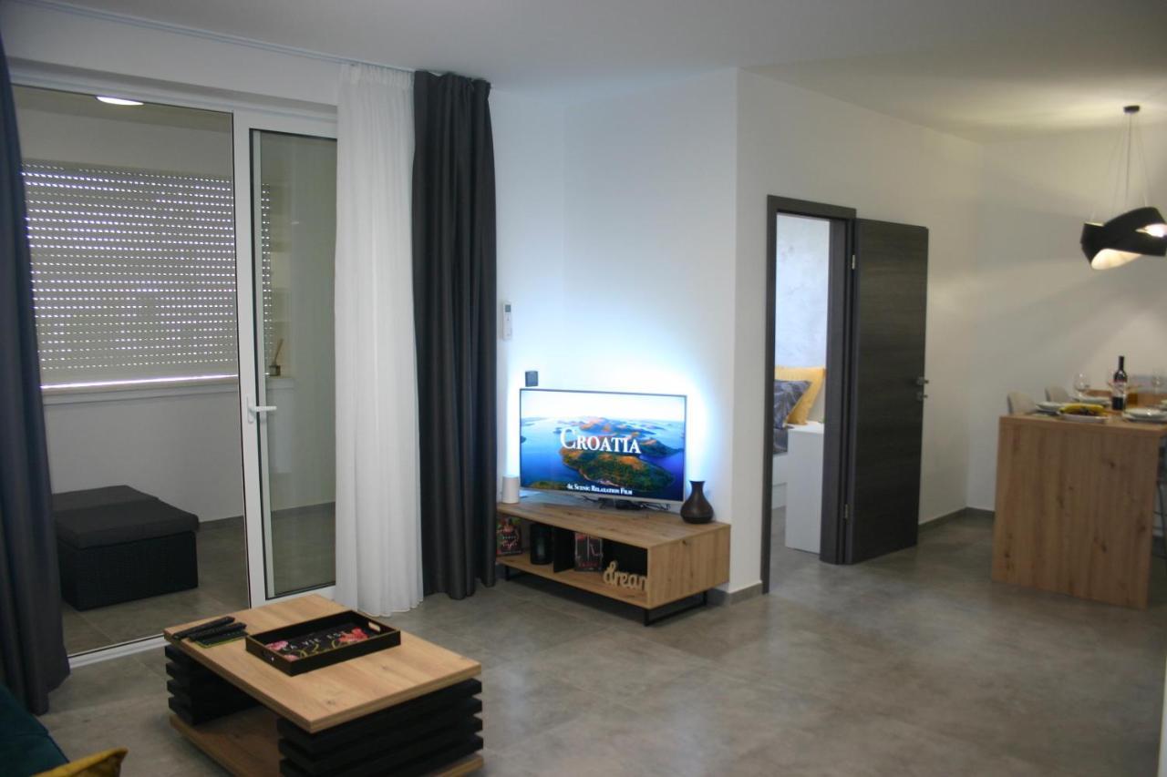 Next Door Apartment Maro & Ivan Njivice Extérieur photo